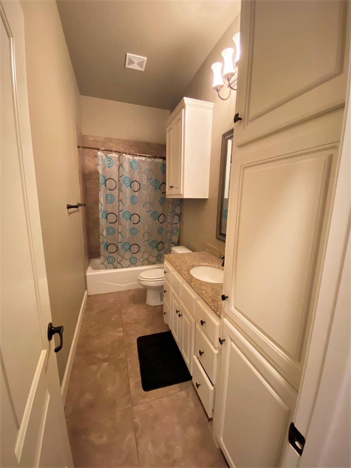 521 Ave T Shallowater, TX 79363