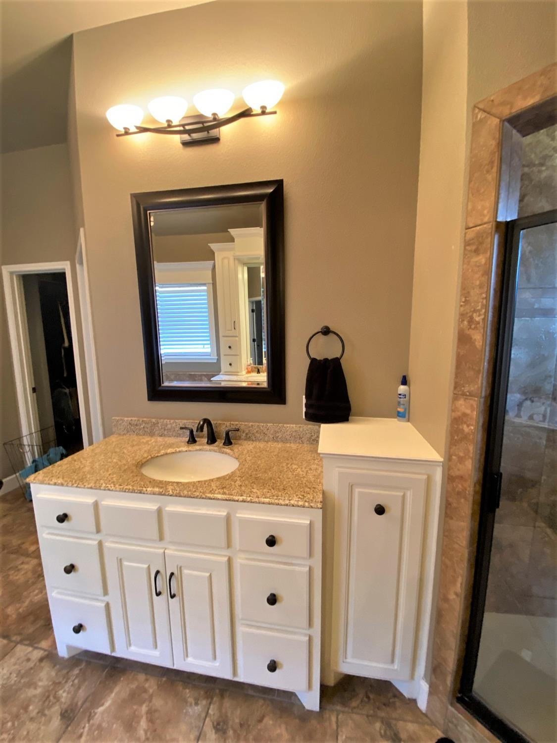 521 Ave T Shallowater, TX 79363