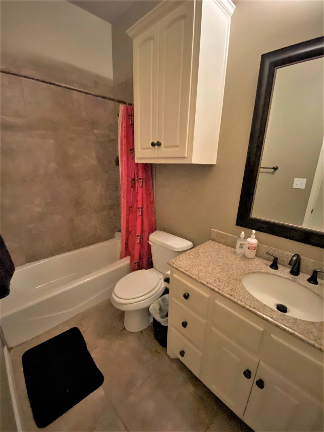 521 Ave T Shallowater, TX 79363