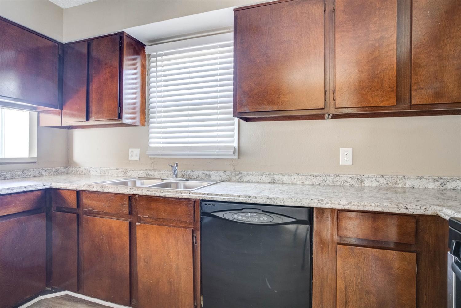 204 Coke Avenue Anton, TX 79313
