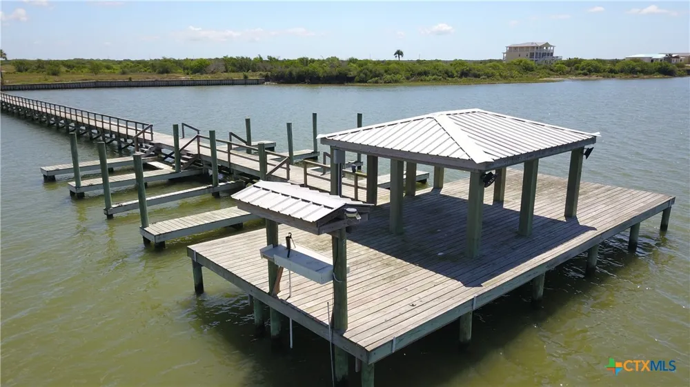 38 Bay Club Drive Seadrift, TX 77983