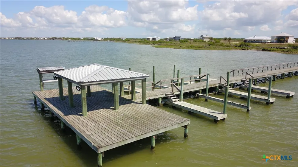 38 Bay Club Drive Seadrift, TX 77983