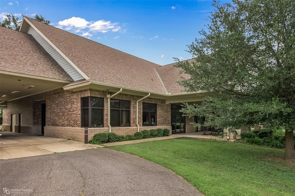 10100 Woolworth Road Keithville, LA 71047