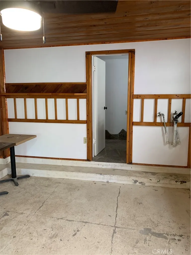 33013 Road 222 North Fork, CA 93643
