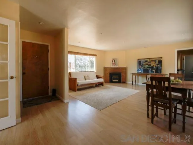 560 Irwin Lane Santa Rosa, CA 95401