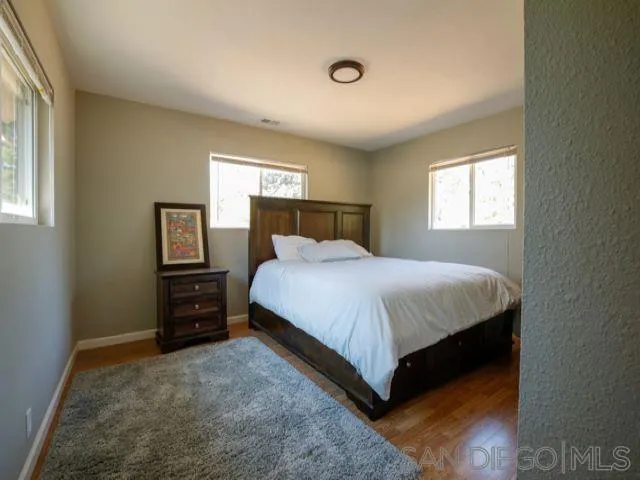 560 Irwin Lane Santa Rosa, CA 95401