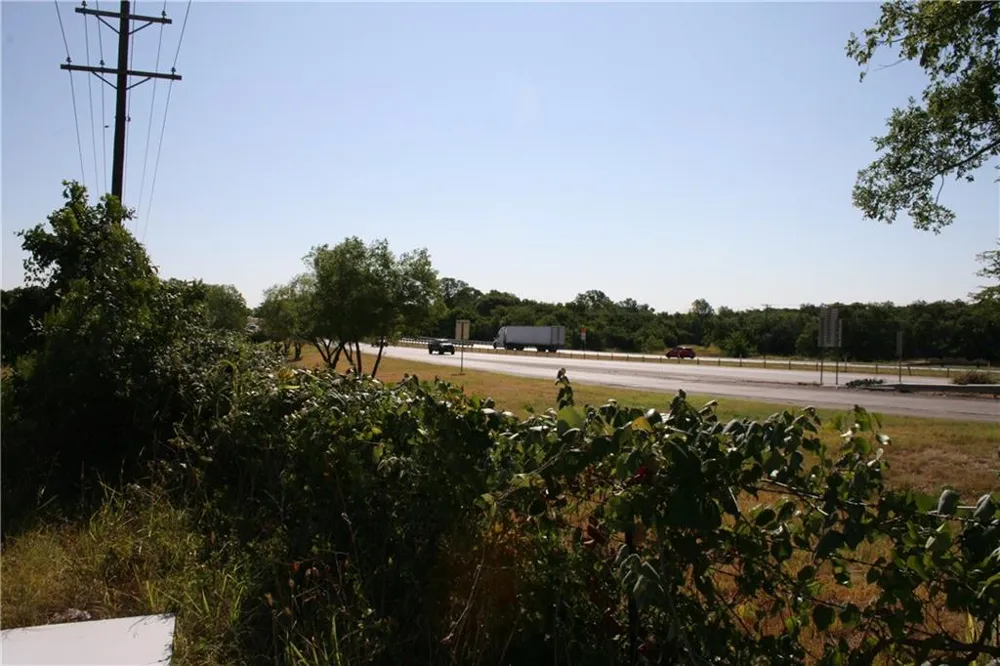 2001 Santa Fe Drive Weatherford, TX 76086