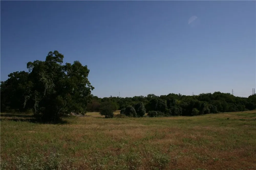2001 Santa Fe Drive Weatherford, TX 76086