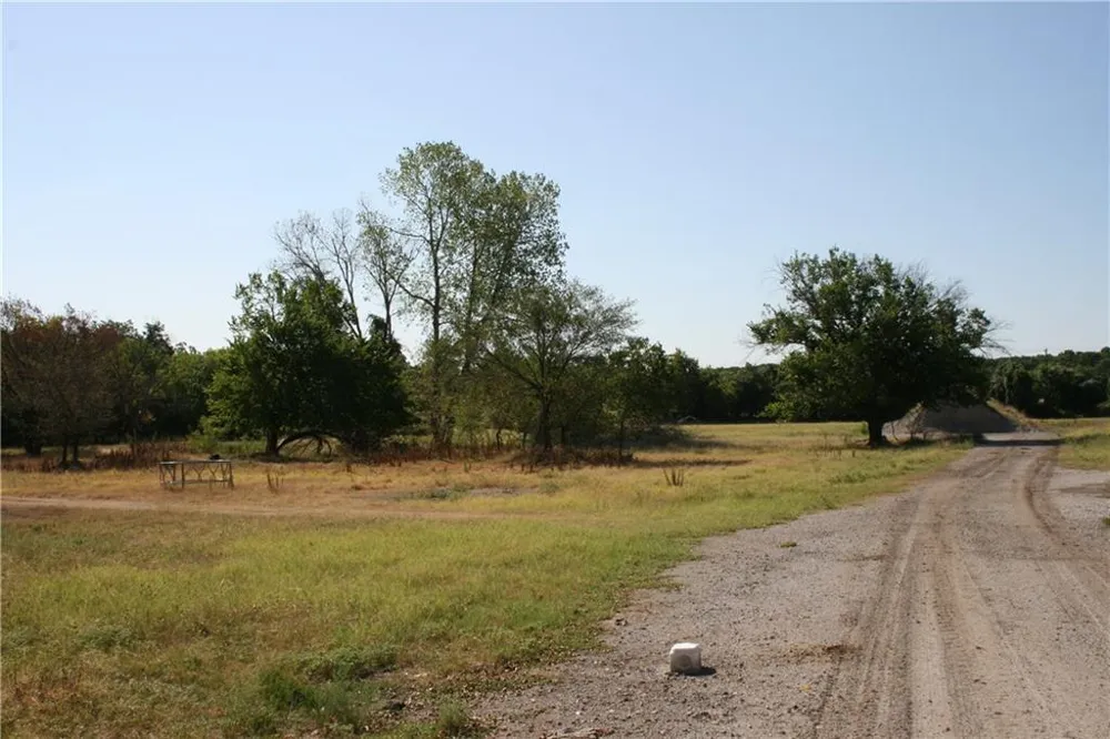 2001 Santa Fe Drive Weatherford, TX 76086