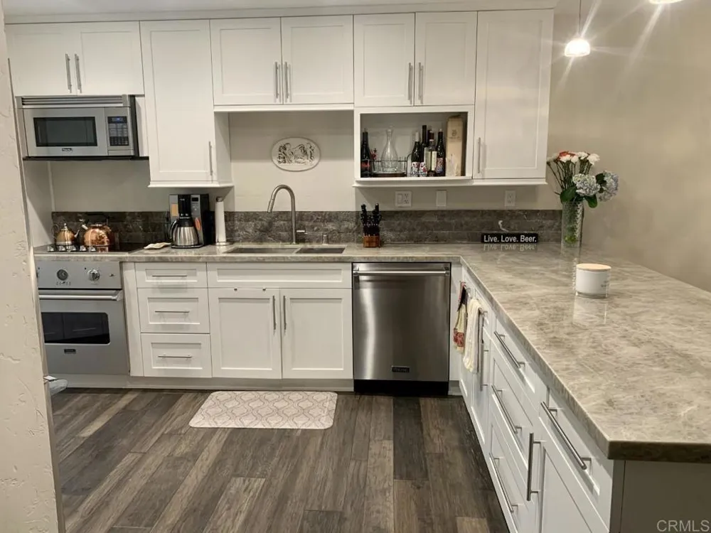 190 Del Mar Shores #82 Solana Beach, CA 92075