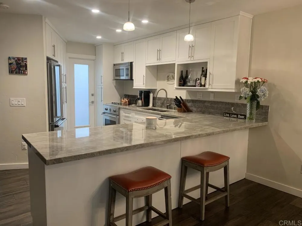 190 Del Mar Shores #82 Solana Beach, CA 92075