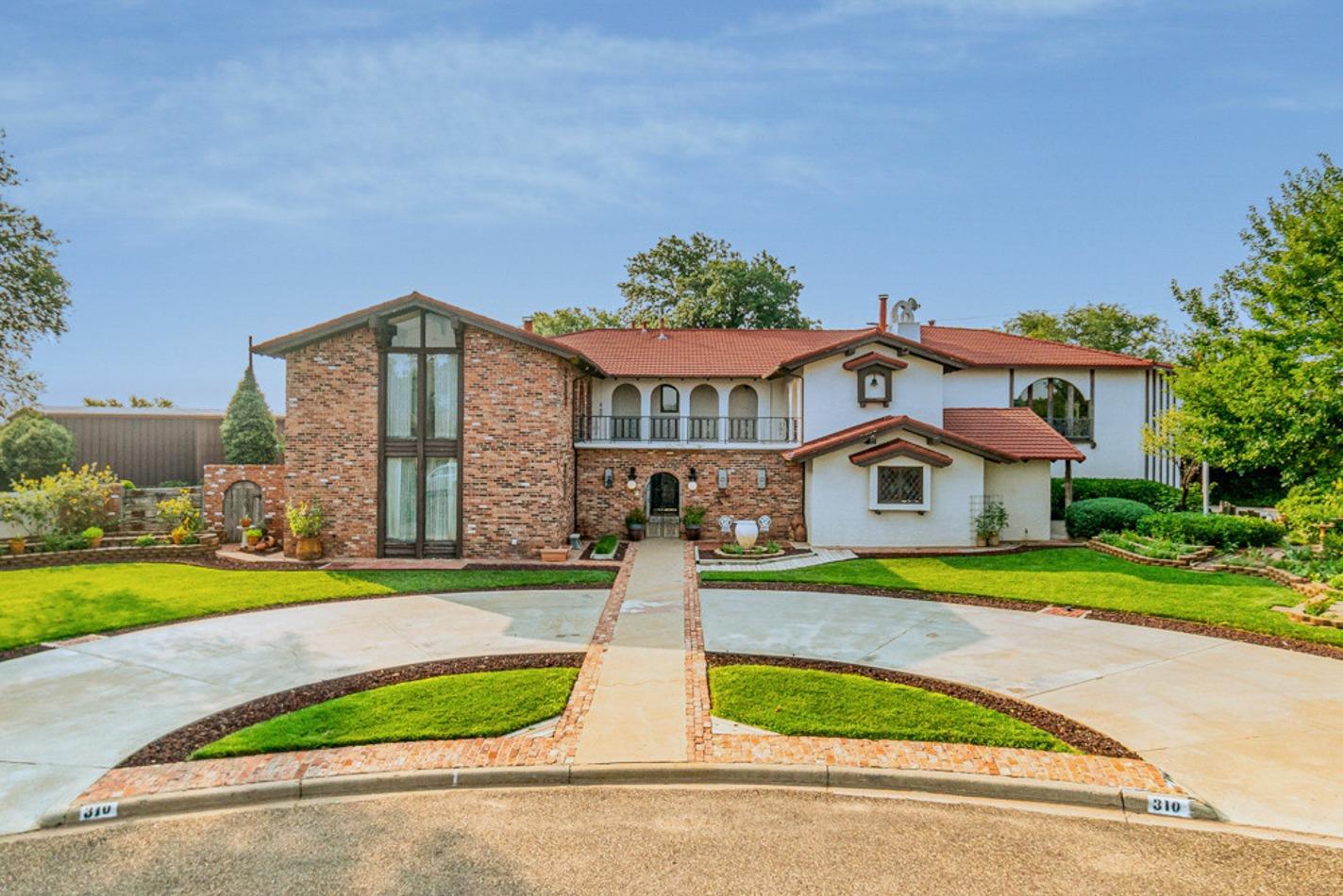 310 Comanche Trail
