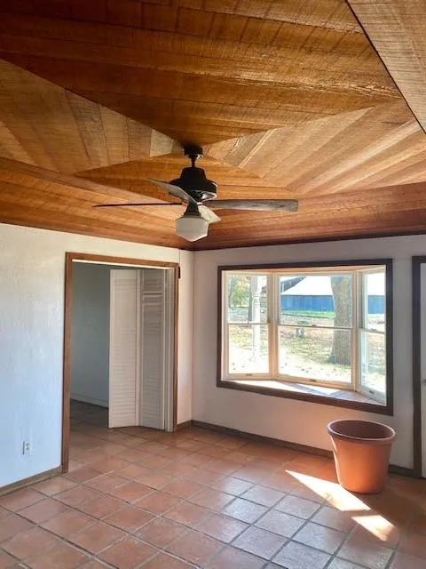 5544 Farm Road 905 Paris, TX 75462