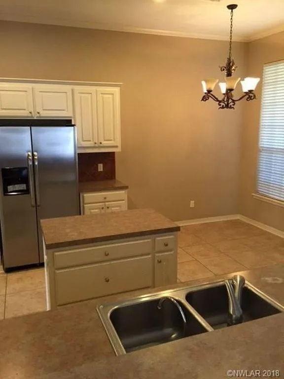 8125 Captain Mary Miller Drive Shreveport, LA 71115