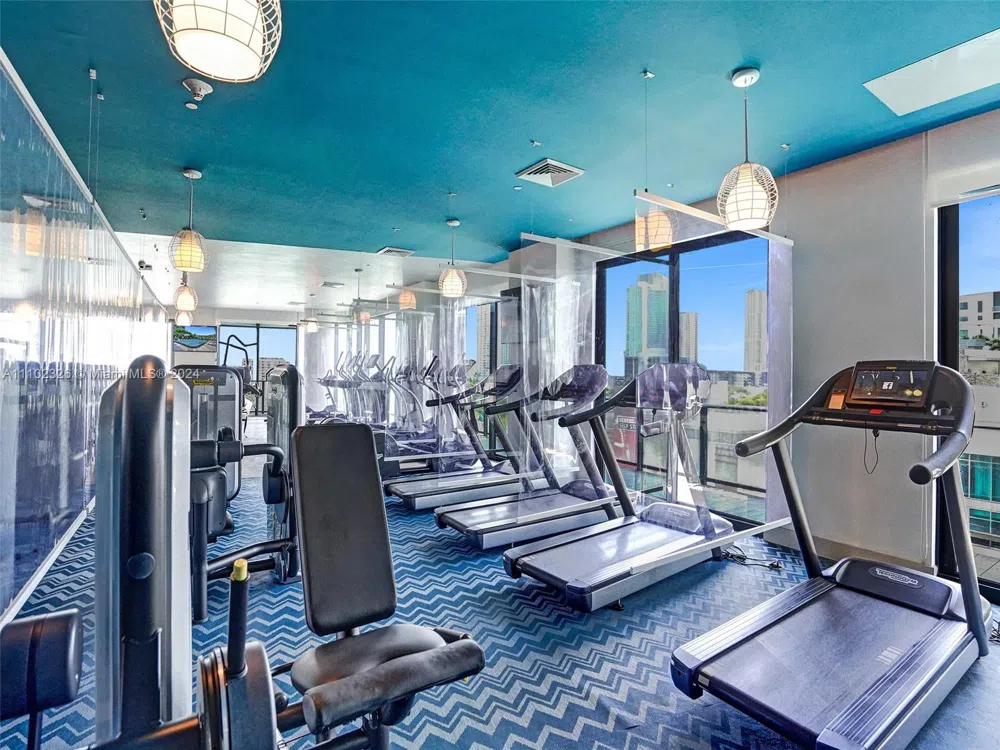 121 NE 34th St #2906 Miami, FL 33137