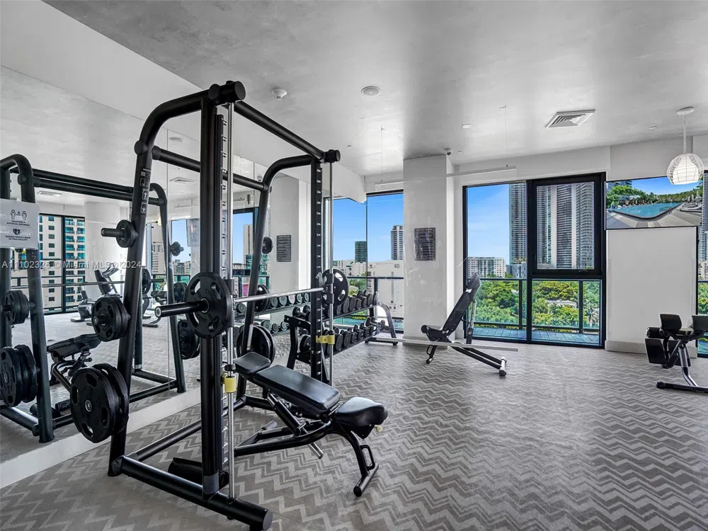 121 NE 34th St #2906 Miami, FL 33137