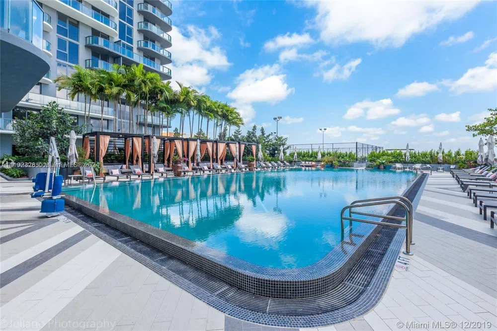 121 NE 34th St #2906 Miami, FL 33137