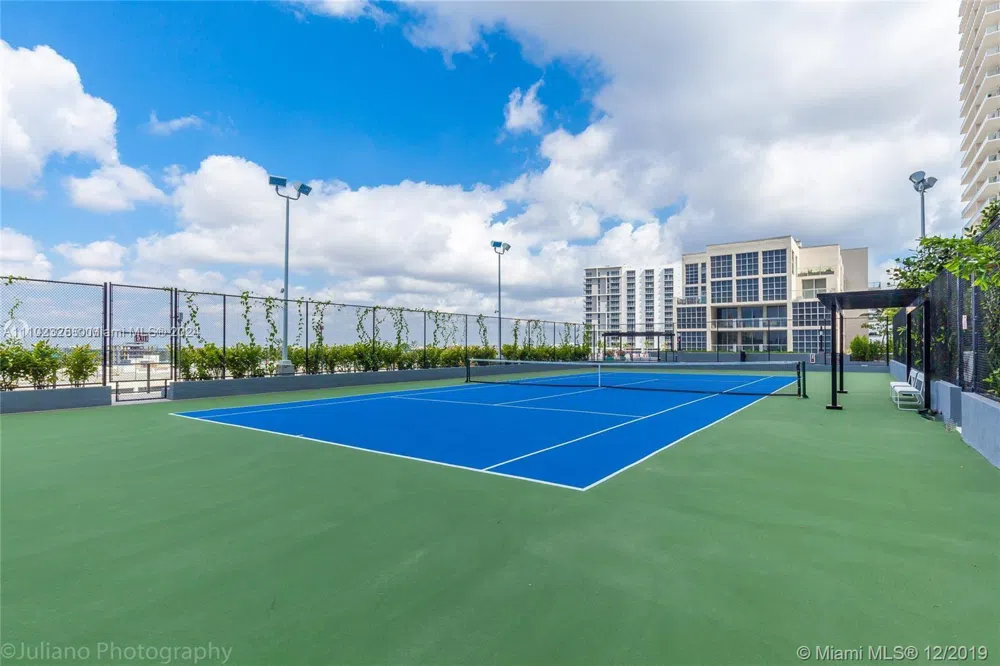 121 NE 34th St #2906 Miami, FL 33137