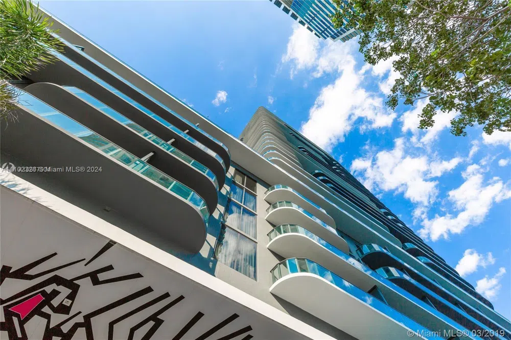 121 NE 34th St #2906 Miami, FL 33137