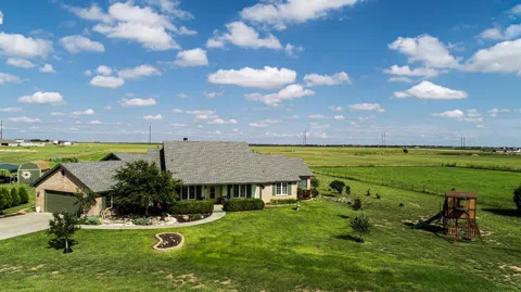 12422 N Farm Road 179
