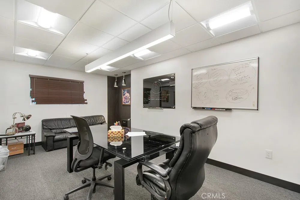 16911 S Broadway Gardena, CA 90248