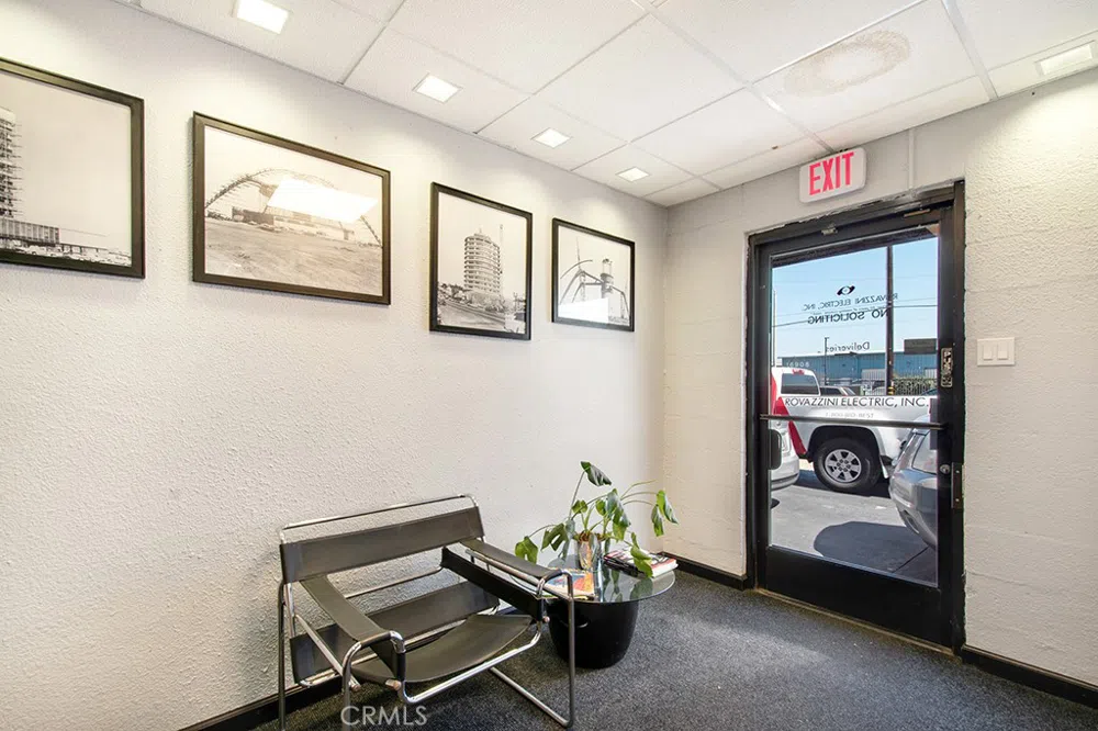 16911 S Broadway Gardena, CA 90248