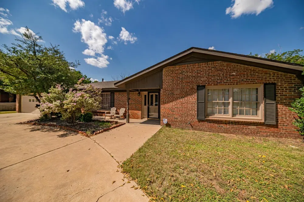 2304 Seaboard Avenue