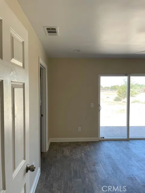 10645 E Avenue R12 Littlerock, CA 93543