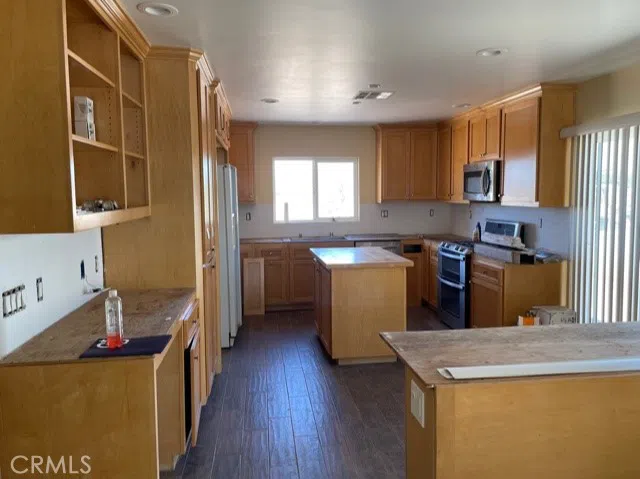 10645 E Avenue R12 Littlerock, CA 93543