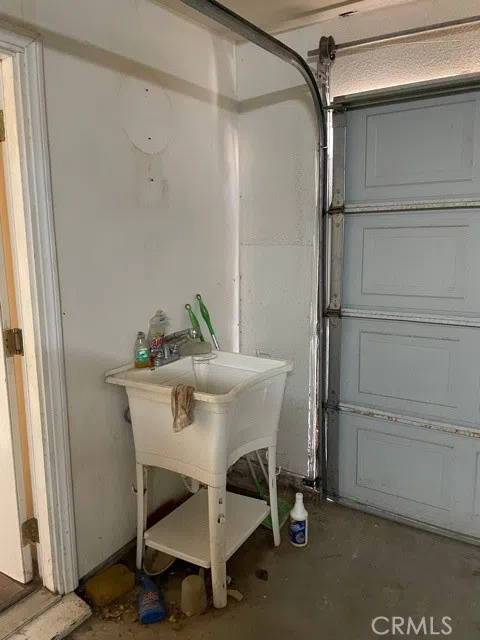 10645 E Avenue R12 Littlerock, CA 93543