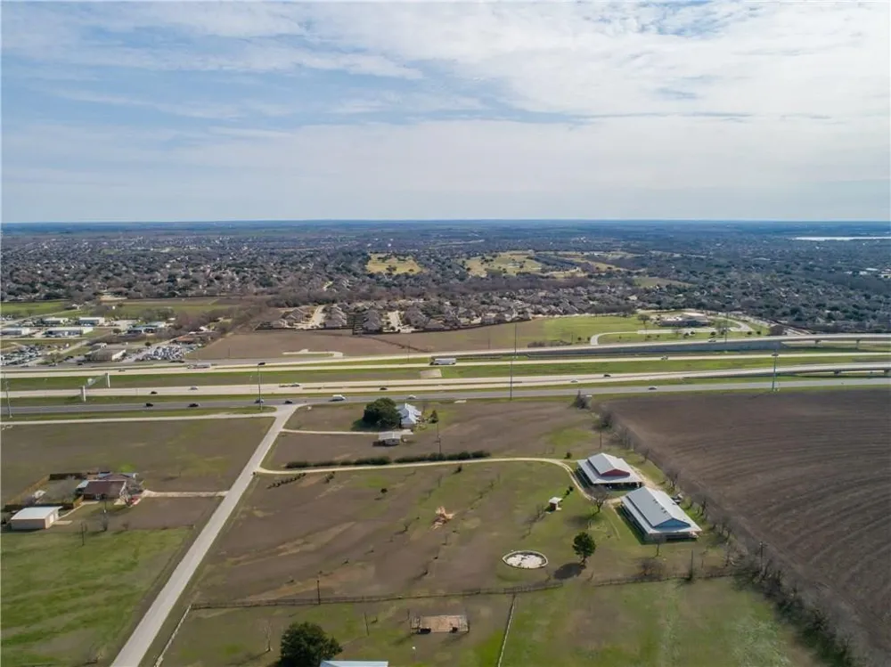 19812 Panther Drive Pflugerville, TX 78660