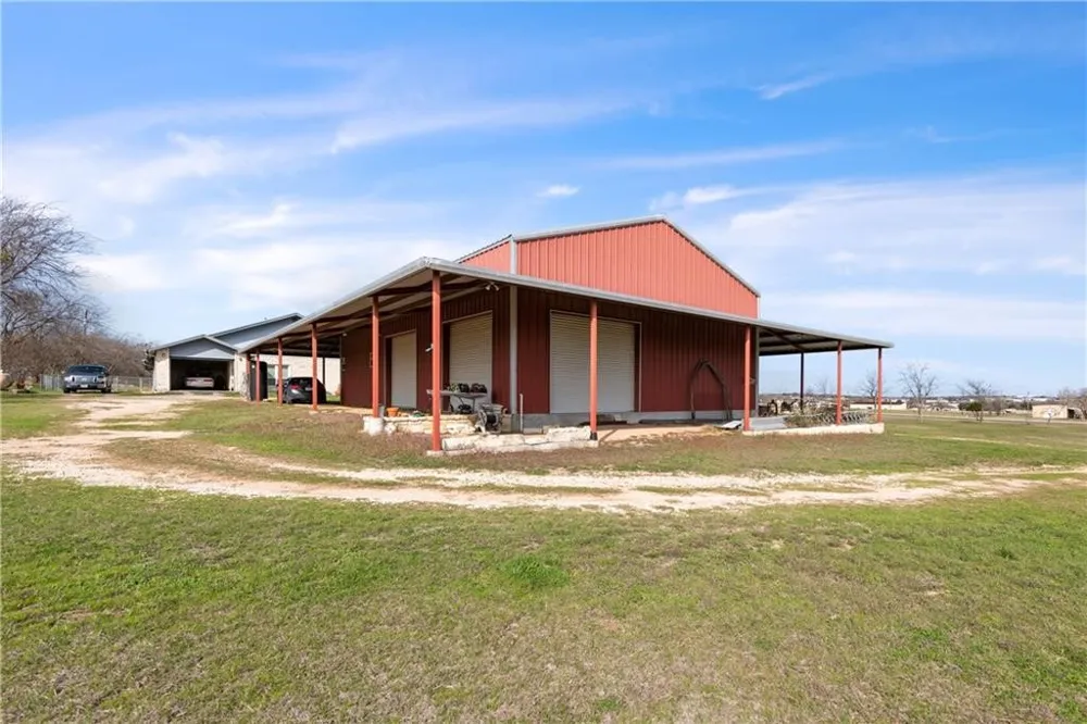 19812 Panther Drive Pflugerville, TX 78660