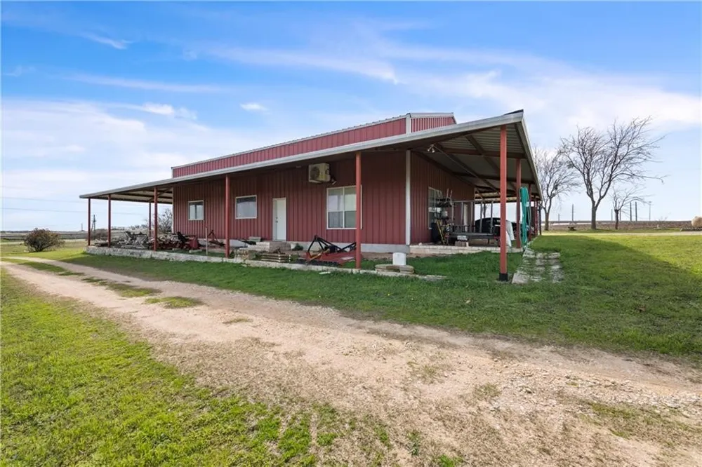 19812 Panther Drive Pflugerville, TX 78660