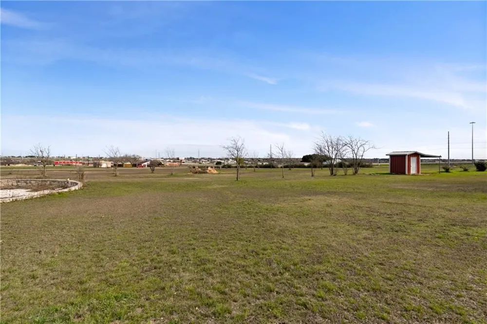 19812 Panther Drive Pflugerville, TX 78660