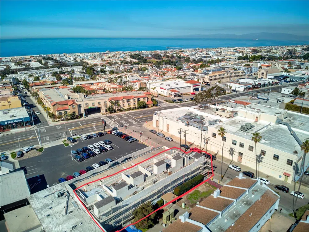 824 1st Street Hermosa Beach, CA 90254