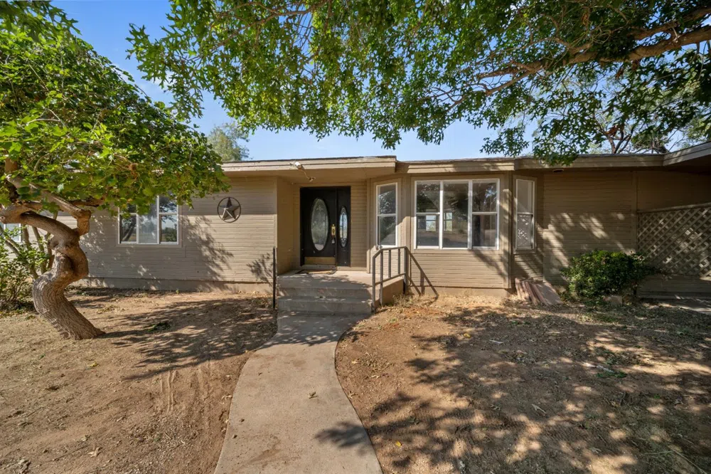 2012 County Road 252 Colorado City, TX 79512