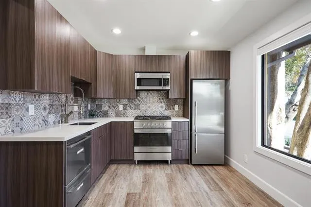 251 Middlefield Road Palo Alto, CA 94301