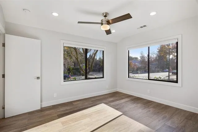 251 Middlefield Road Palo Alto, CA 94301