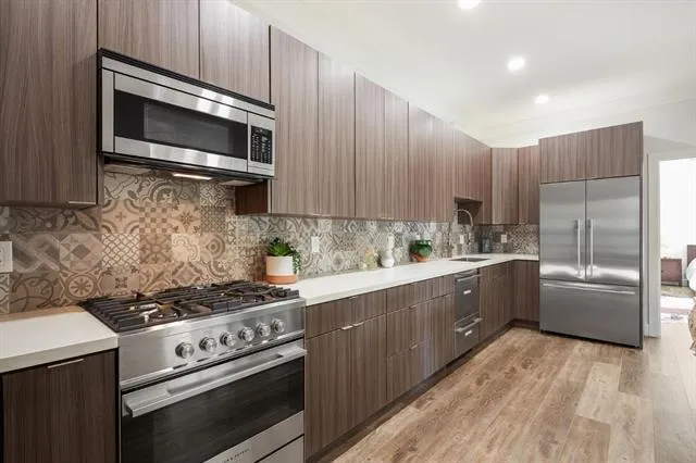 251 Middlefield Road Palo Alto, CA 94301