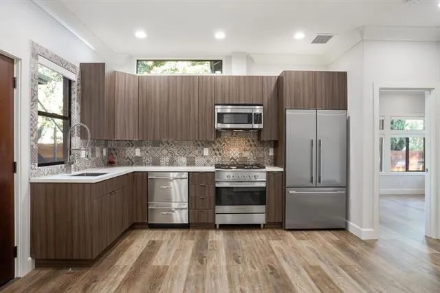 251 Middlefield Road Palo Alto, CA 94301