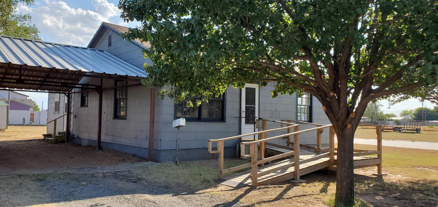 215 W 14th Post, TX 79356