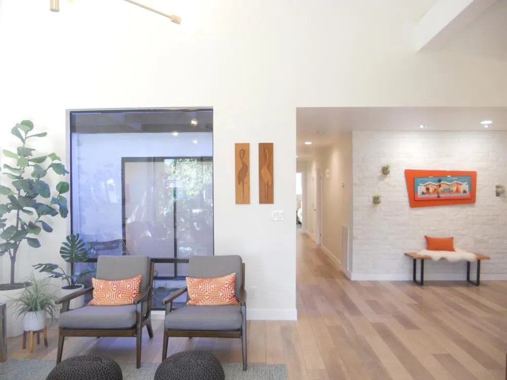 117 Juan Circle Palm Desert, CA 92260