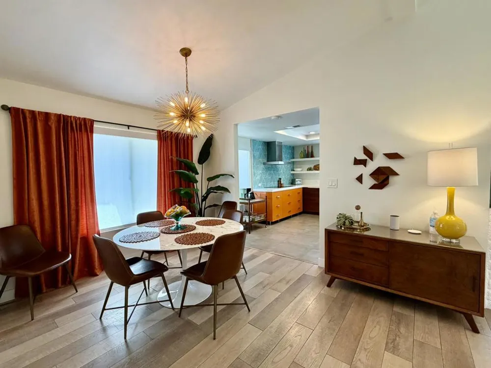 117 Juan Circle Palm Desert, CA 92260