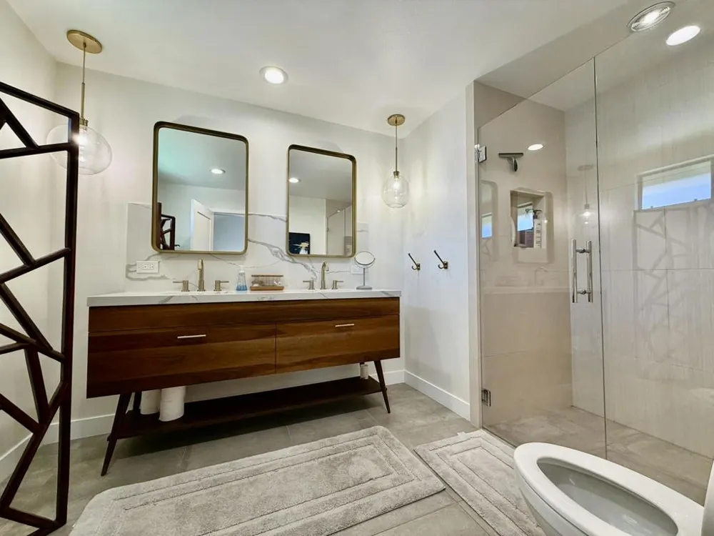 117 Juan Circle Palm Desert, CA 92260