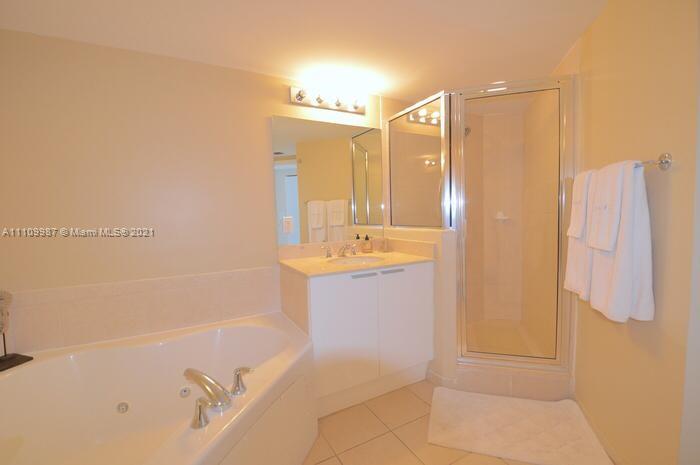 16699 Collins Ave #1509 Sunny Isles Beach, FL 33160