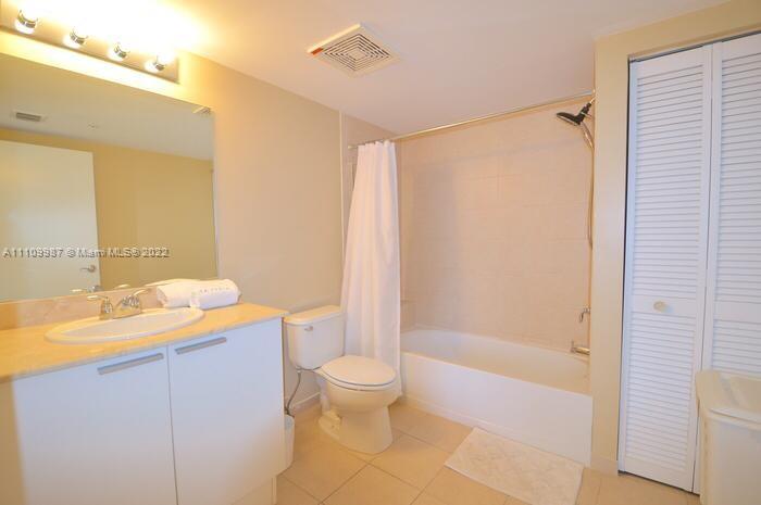 16699 Collins Ave #1509 Sunny Isles Beach, FL 33160