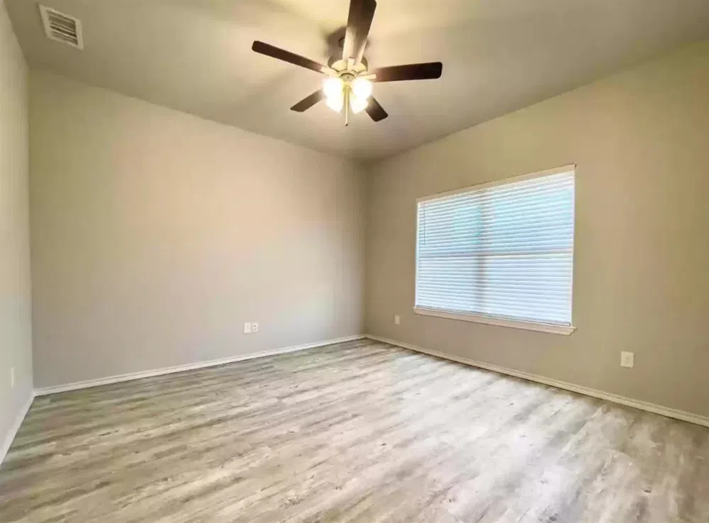 1603 Ave O Shallowater, TX 79363