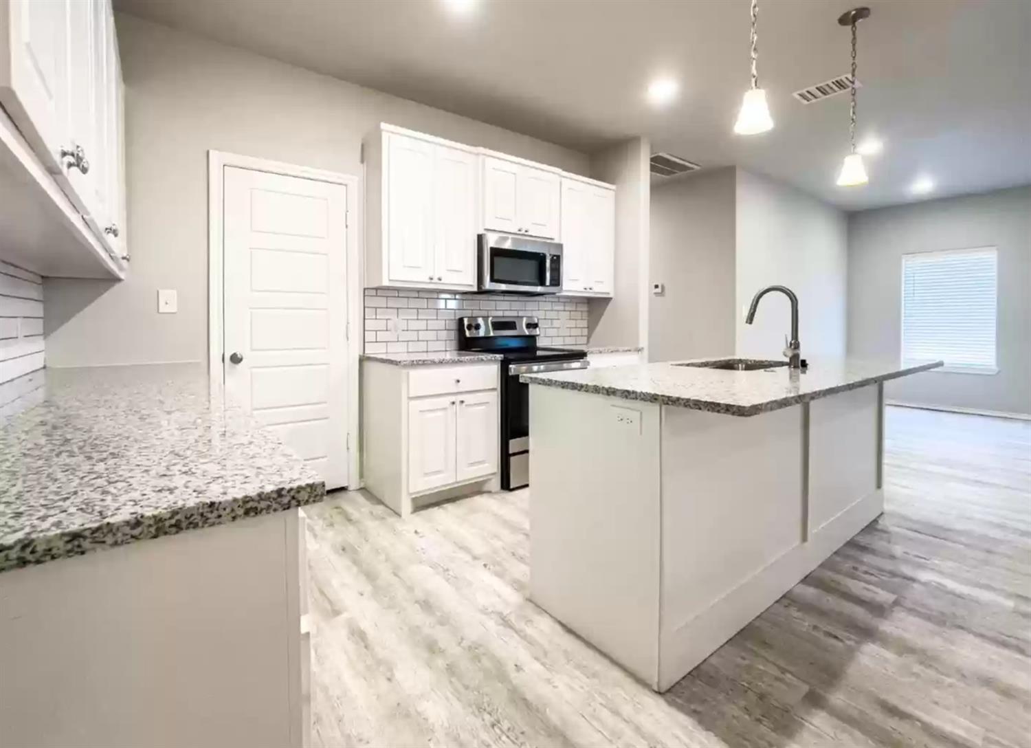 1603 Ave O Shallowater, TX 79363