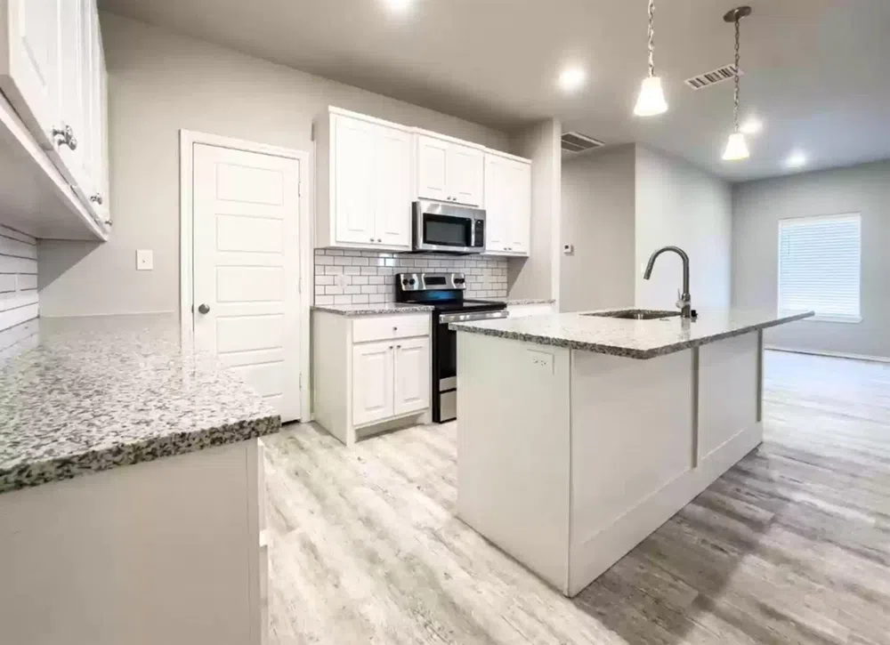 1603 Ave O Shallowater, TX 79363