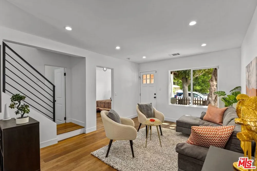 231 W Cedar Avenue Burbank, CA 91502